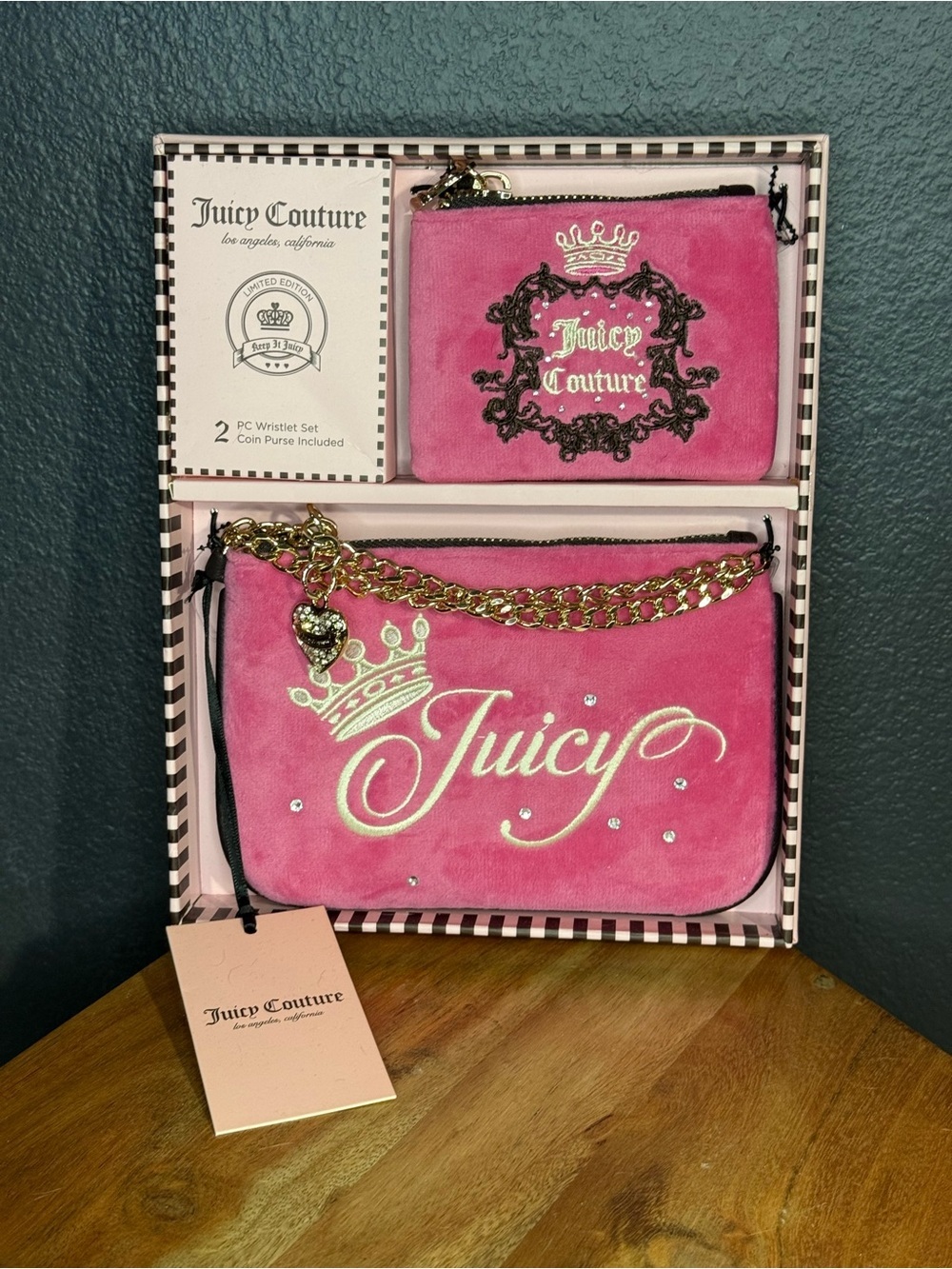 Juicy Couture Limited Edition Heritage Set Pink Velour Wristlet Coin Purse NWT